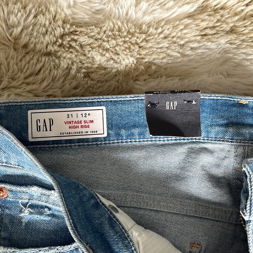Slim High Rise Stretch Jeans - Picture 5 of 6